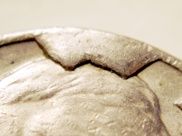 1983-P-Jefferson-Nickel--Cud-On-Obverse